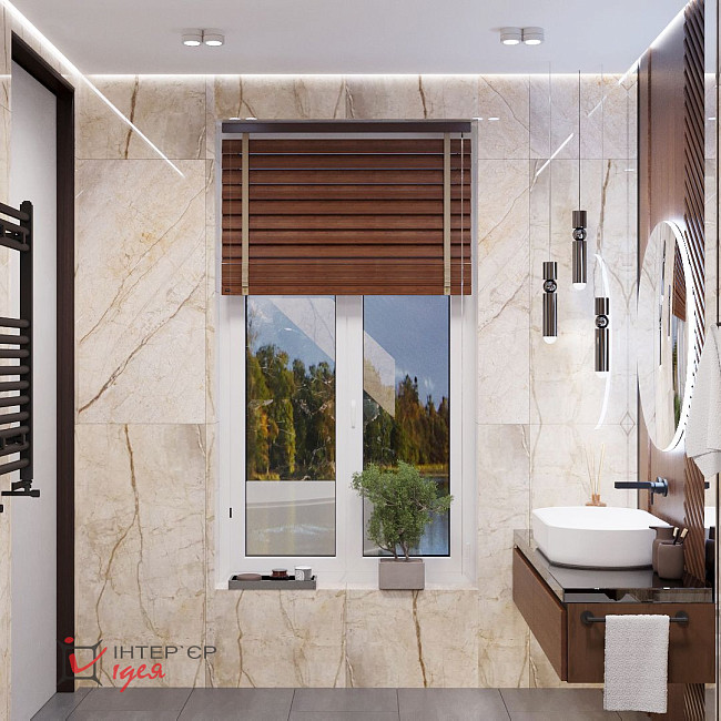 Яркий санузел в гостиничном номере